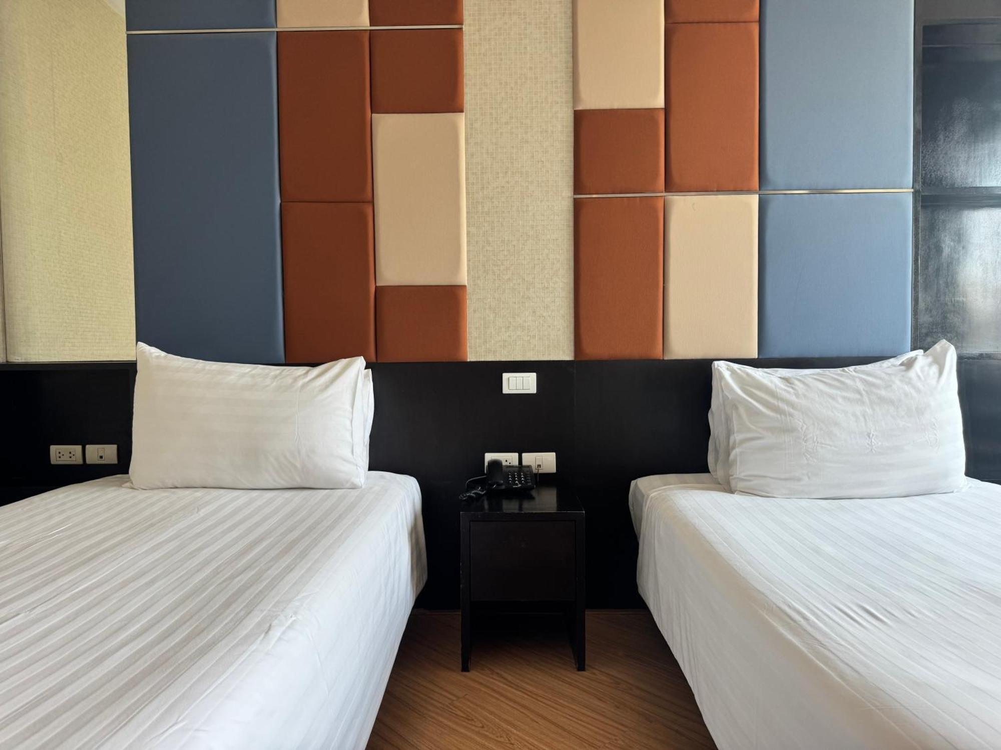 The Sunreno Hotel Sha Bangkok Luaran gambar
