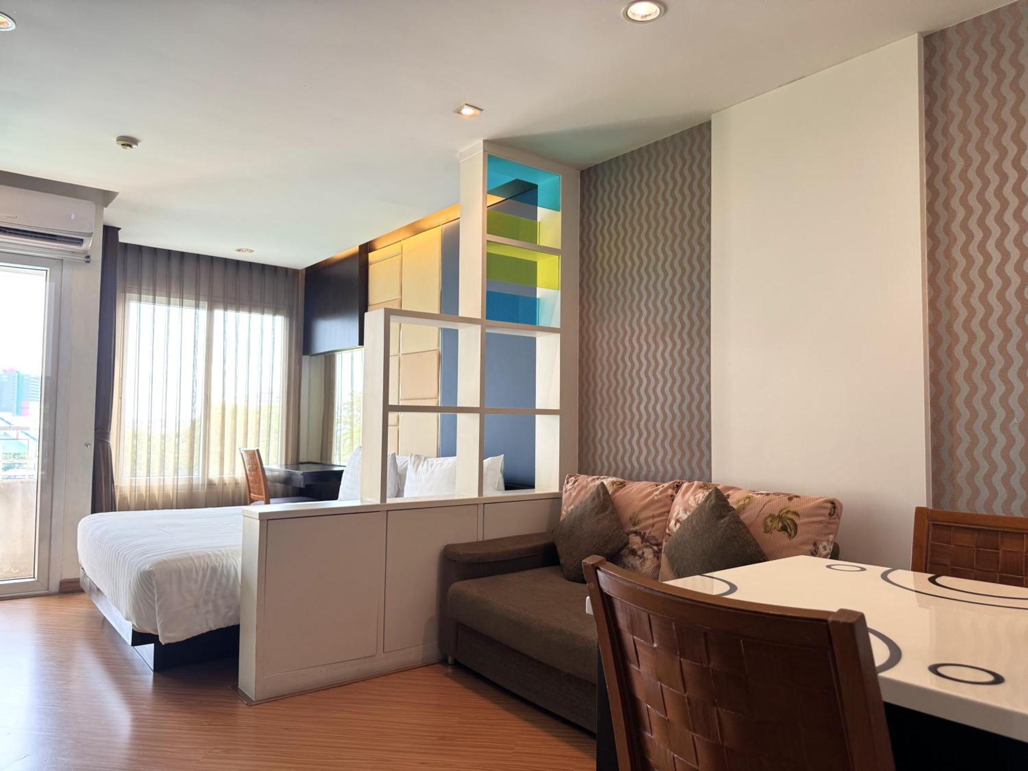 The Sunreno Hotel Sha Bangkok Luaran gambar